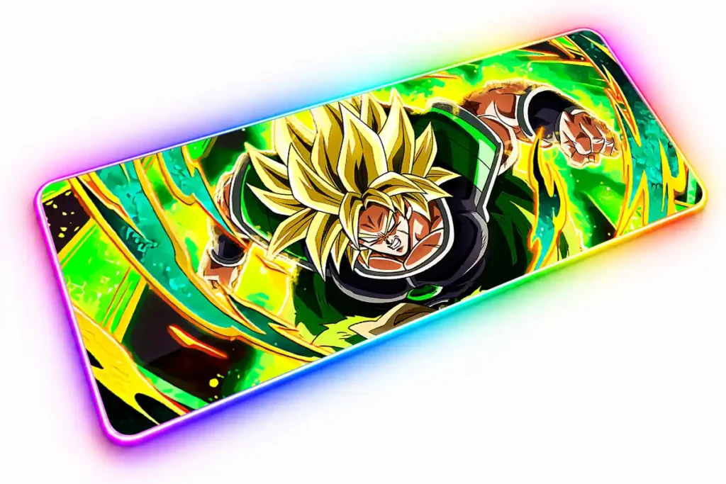 Broly de cabello dorado y armadura negra y verde avanzando con los puños cerrados, rodeado de ondas de energía verde y amarilla.